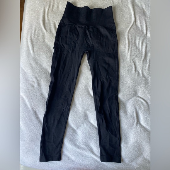 Activewear Leggings - Picture 1 of 7